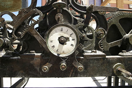 black metal clock gear thumbnail