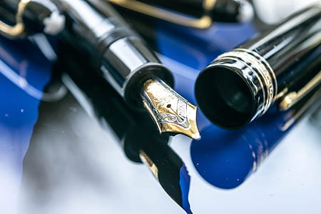 black signature pen thumbnail