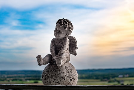 cherub statue thumbnail