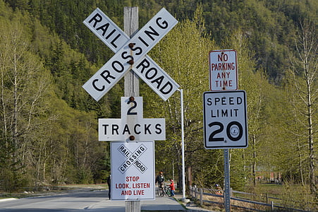 railroad crossing signage thumbnail