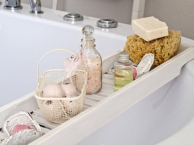 assorted bathroom apothecaries thumbnail