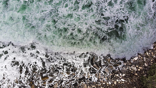 aerial photography of body of water thumbnail
