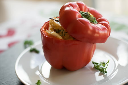 sliced bell pepper on saucer thumbnail