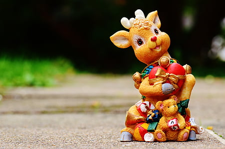 brown deer ceramic figurine thumbnail