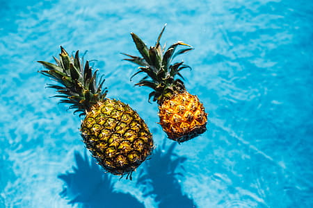 Pineapple in a swimming pool thumbnail