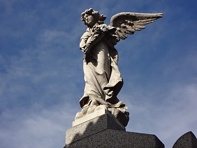 angel statue thumbnail