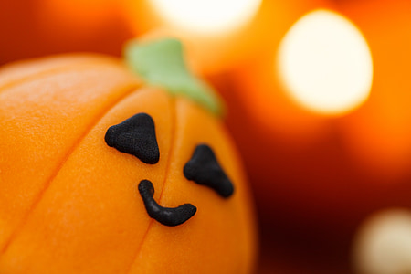 selective focus photo of Jack-O'-Lantern thumbnail