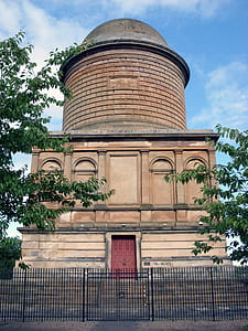 Mausoleum of the Dukes of Hamilton in Hamilton, Scotland thumbnail