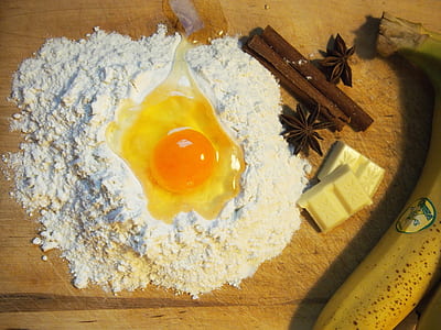 egg in flour thumbnail