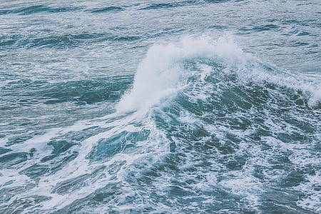 close-up photography of ocean wave thumbnail