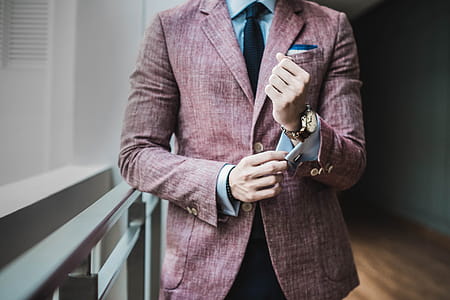 Businessman in Suit thumbnail