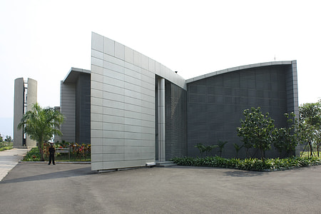 grey concrete building thumbnail