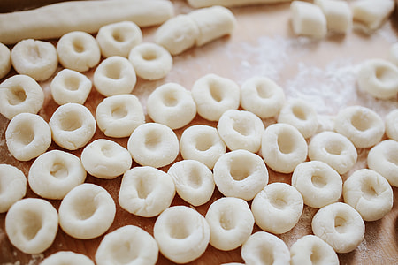 Polish Silesian Dumplings (Kluski Śląskie) thumbnail