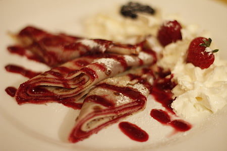 strawberries on white plate thumbnail