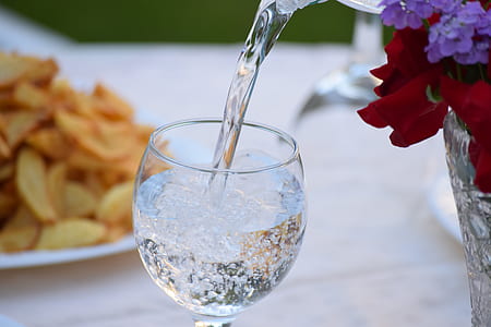 water pouring on wine glass thumbnail