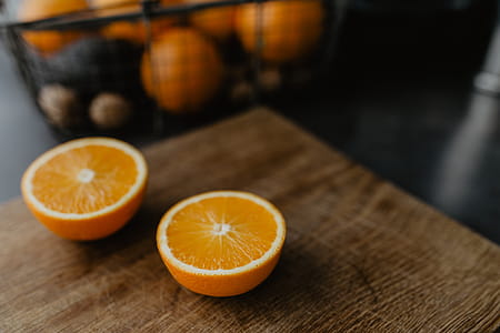 Fresh oranges thumbnail
