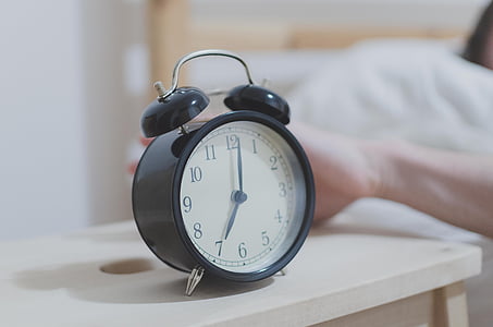 analog alarm clock at 7:01 thumbnail