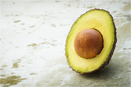 sliced of avocado fruit thumbnail