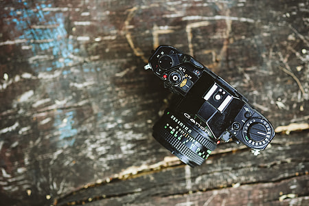 Old vintage camera thumbnail