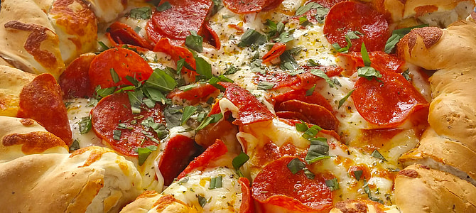 pizza with meat thumbnail