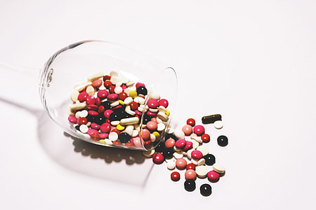 Medicine pills and capsules thumbnail