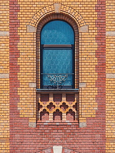 closed black and gray glass window thumbnail
