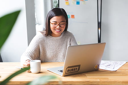 Web Designer Starting Her Day Photo thumbnail