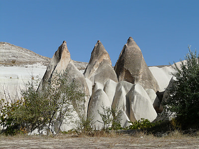 landscape photography of rock formation thumbnail