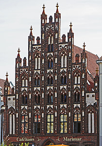 Jewelery Gable, Hanseatic City thumbnail