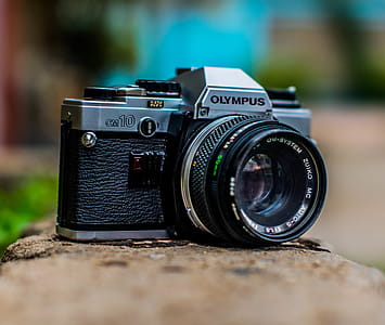 Close-up Photo of an Analogue Camera thumbnail