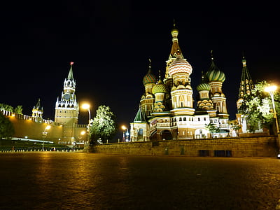 landscape photo of castle thumbnail