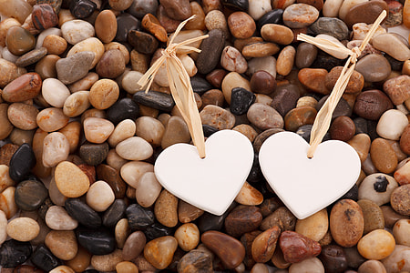 two white heart pendants on stone fragment lot thumbnail
