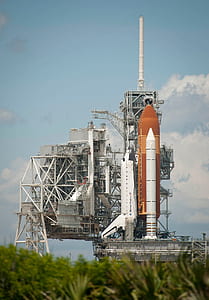 ducked space shuttle thumbnail