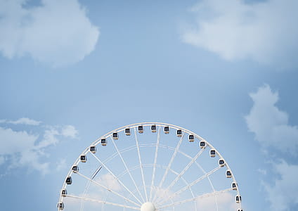 Photography of Ferris Wheel thumbnail