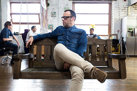 man wearing blue dress shirt thumbnail