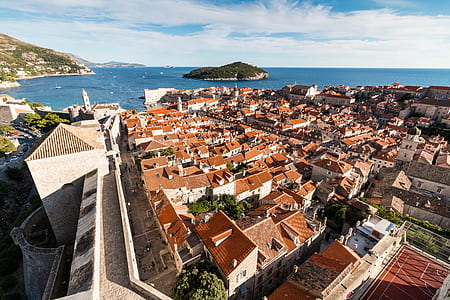 brown houses thumbnail