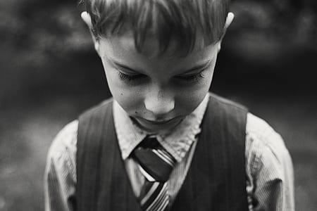 black-and-white, person, dark, blur thumbnail