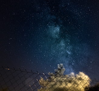 gray cyclone fence thumbnail