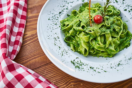 fettuccine pasta dish on ceramic plate thumbnail