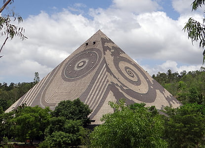 pyramid monument thumbnail