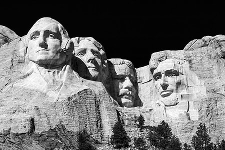 photo of Mount Rushmore thumbnail