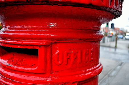 close-up photography of red office post thumbnail