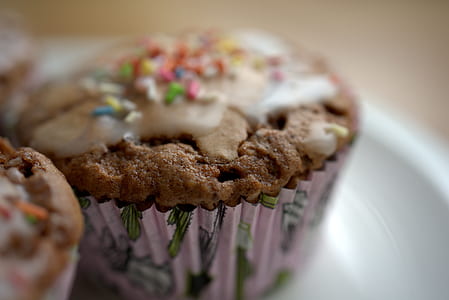 cupcake full of sprinkles in shallow photography thumbnail
