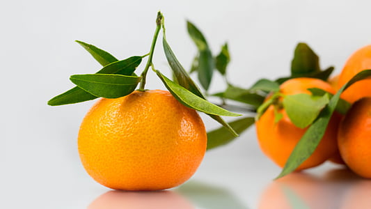close up photo of orange fruit thumbnail