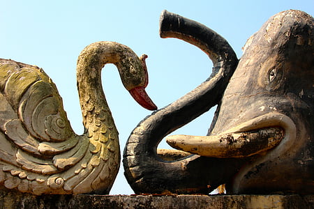 duck and elephant statues thumbnail