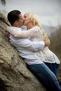 man and woman kissing each other thumbnail