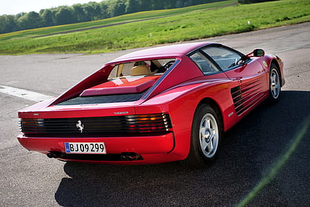 Red Ferrari Coupe thumbnail