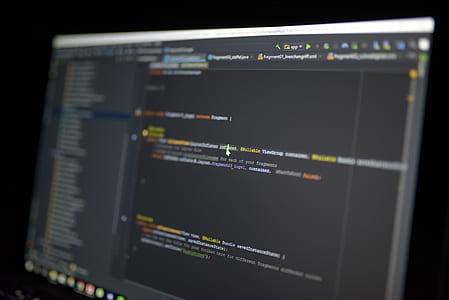 flat screen monitor displaying text editor software thumbnail