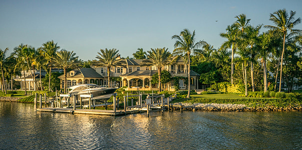 house near body of water thumbnail