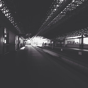 photo of train station thumbnail
